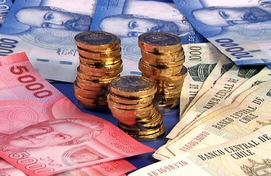 Lorena Pérez: «La deuda se ha transformado en un elemento estructurante de la vida social, algo que va modelando las relaciones sociales y normativas en el Chile actual»